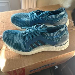 Adidas “Parsley” Ultra Boost Running Sneakers 👟